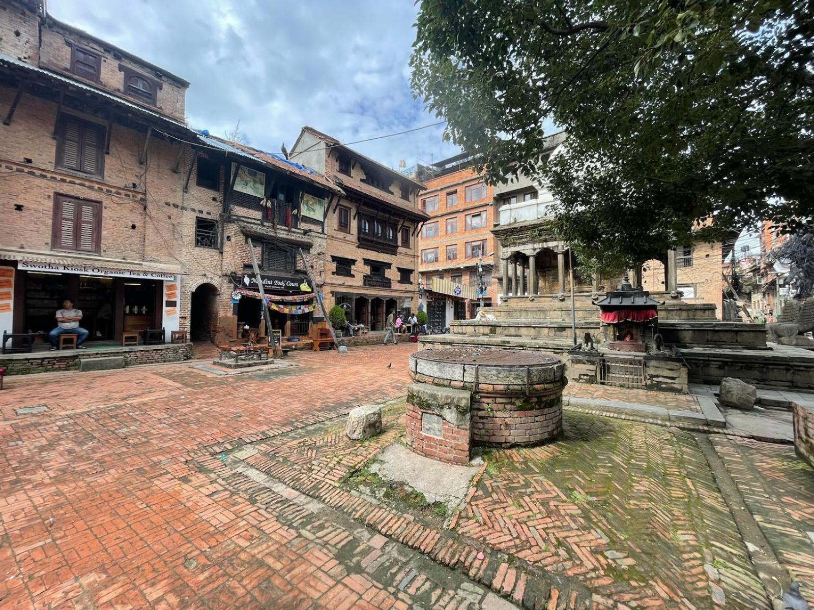 Patan Square - 2 Km From Patan Durbar Square Hotel Екстериор снимка