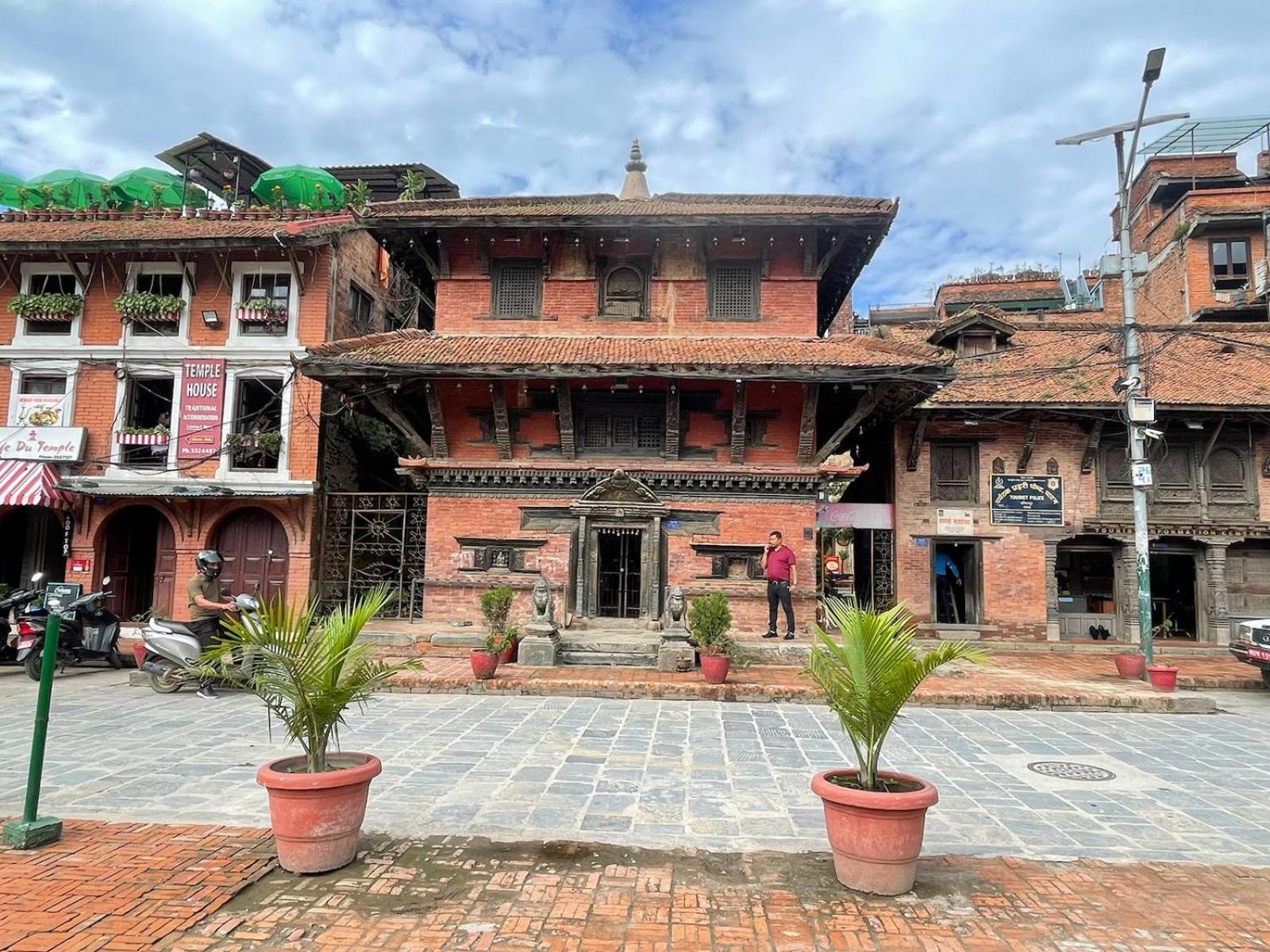 Patan Square - 2 Km From Patan Durbar Square Hotel Екстериор снимка